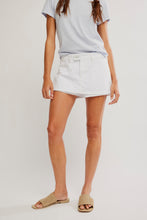Load image into Gallery viewer, FREE PEOPLE-GALIVANTING SKORT
