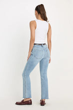 Load image into Gallery viewer, GOOD AMERICAN-GOOD KICK FLARE JEAN

