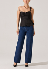 Load image into Gallery viewer, ASTR THE LABEL-SELINA TOP IN BLACK

