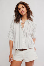 Load image into Gallery viewer, FREE PEOPLE-SEASIDE COTTON STRIPE SHIRT
