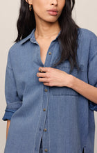 Load image into Gallery viewer, Z SUPPLY-THE PERFECT TWILL BUTTON UP IN CLASSIC INDIGO
