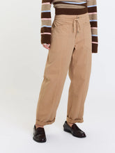 Load image into Gallery viewer, DAZE-VILLA DRAWSTRING BARREL LEG PANT IN LATTE
