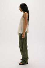 Load image into Gallery viewer, FREE PEOPLE-SPOTLIGHT WASHED TROUSER
