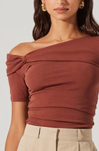 Load image into Gallery viewer, ASTR THE LABEL-SAYLAH TOP
