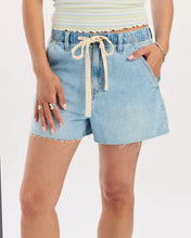 Load image into Gallery viewer, DAZE-POOLSIDE PULL ON SHORT IN CHARMED
