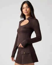 Load image into Gallery viewer, FLORENCE BY MILLS- HOUNDSTOOTH KEYHOLE TOP
