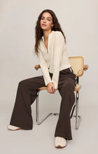 Load image into Gallery viewer, Z SUPPLY-BREAKAWAY TRACK PANT
