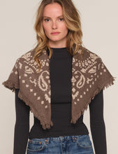 Load image into Gallery viewer, HEARTLOOM-LUMMIE SCARF
