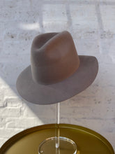 Load image into Gallery viewer, RUBY VIOLET-THE SORELLA HAT
