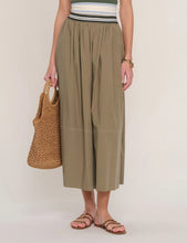 Load image into Gallery viewer, HEARTLOOM-BRANDI SKIRT

