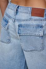 Load image into Gallery viewer, HIDDEN-UTILITY BARREL SHORTS
