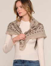 Load image into Gallery viewer, HEARTLOOM-LUMMIE SCARF
