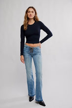 Load image into Gallery viewer, FREE PEOPLE-PROTAGANIST LONG SLEEVE
