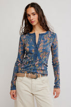 Load image into Gallery viewer, FREE PEOPLE-JAMIE HENLEY FLORAL
