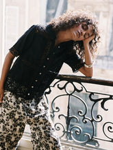 Load image into Gallery viewer, ANOTHER LOVE-RUBY TOP IN BLACK
