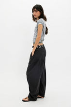 Load image into Gallery viewer, FREE PEOPLE-SPOTLIGHT TROUSER
