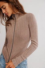 Load image into Gallery viewer, FREE PEOPLE-BRUNCH GIRL ZIP UP
