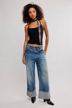 Load image into Gallery viewer, FREE PEOPLE-SHIMMER SHIMMER CAMI SOLI
