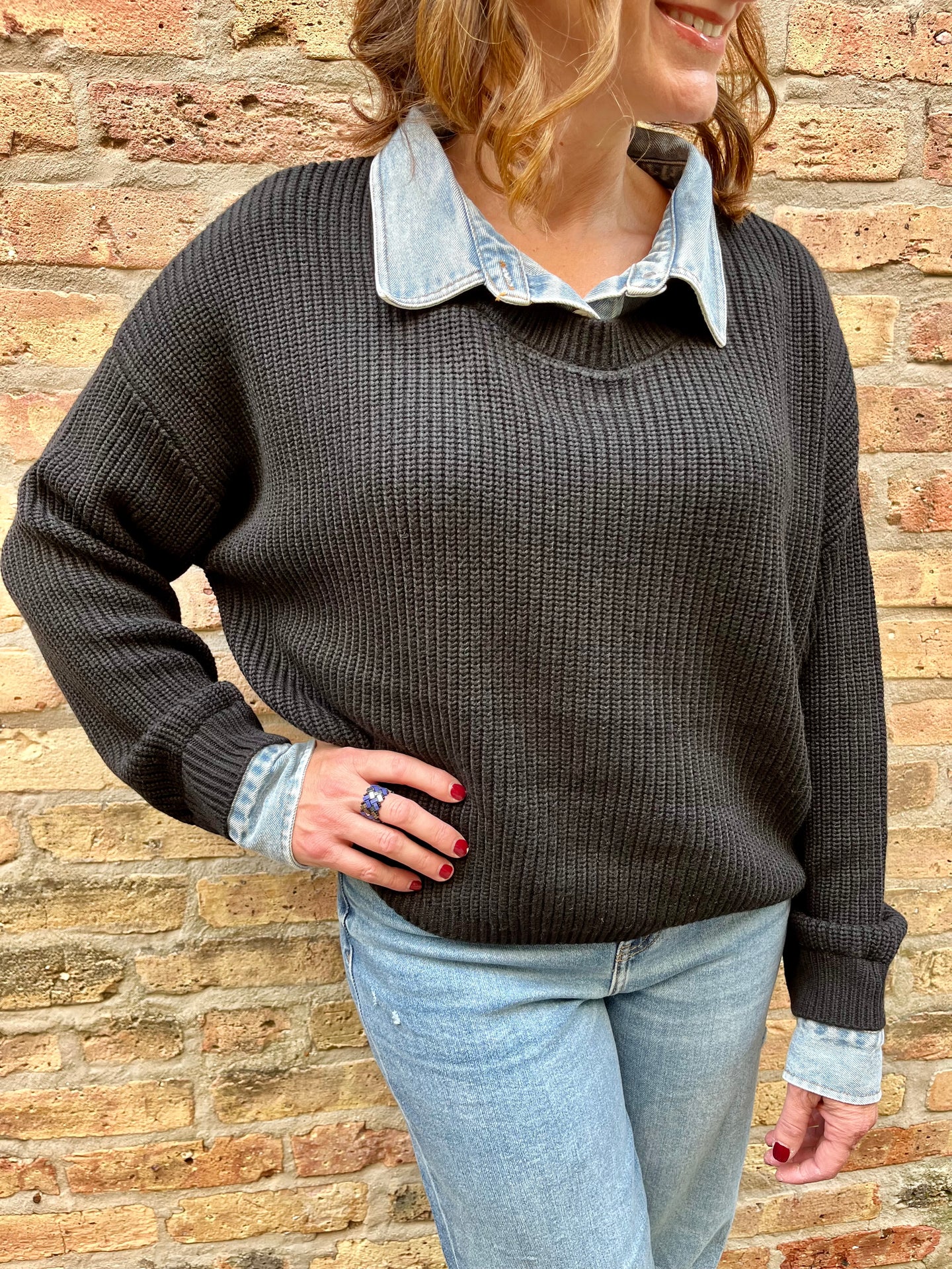 VINTAGE HAVANA-BLACK SWEATER WITH DENIM COLLAR