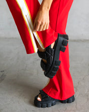 Load image into Gallery viewer, CARE TUCKER-JORDAN INTERLOCK PANTS
