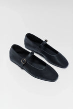 Load image into Gallery viewer, SHU SHOP- ANNABELLE BLACK FAUX LEATHER FLATS
