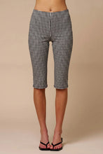 Load image into Gallery viewer, BB- GINGHAM CAPRI PANTS
