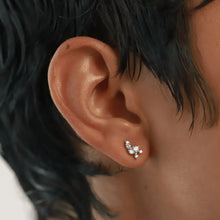 Load image into Gallery viewer, ARTIZAN JOYERIA-ALL STUD EARRING
