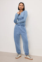 Load image into Gallery viewer, Good American-jeanius Fitted Henley
