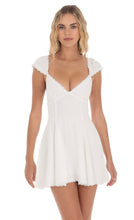 Load image into Gallery viewer, LUCY IN THE SKY-LACE TRIM CAP SLEEVE IN WHITE
