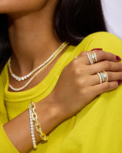 Load image into Gallery viewer, MELINDA MARIA-SHES SO STACKED RING SIZE 8
