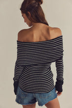 Load image into Gallery viewer, FREE PEOPLE-EVERGREEN SWEATER
