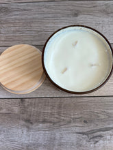 Load image into Gallery viewer, RUBY VIOLET- No.410 CANDLE
