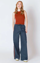 Load image into Gallery viewer, DEX/BLACK TAPE-SIDE STRIPE WIDE LEG JEAN
