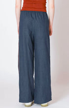 Load image into Gallery viewer, DEX/BLACK TAPE-SIDE STRIPE WIDE LEG JEAN
