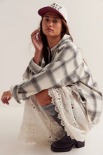 Load image into Gallery viewer, FREE PEOPLE-ASHLEY PLAID SHIRT
