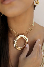 Load image into Gallery viewer, ETTIKA-OPEN CIRCLE NECKLACE
