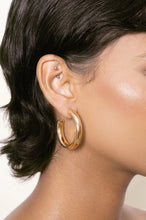 Load image into Gallery viewer, ETTIKA-MEDIUM THICK GOLD HOOPS
