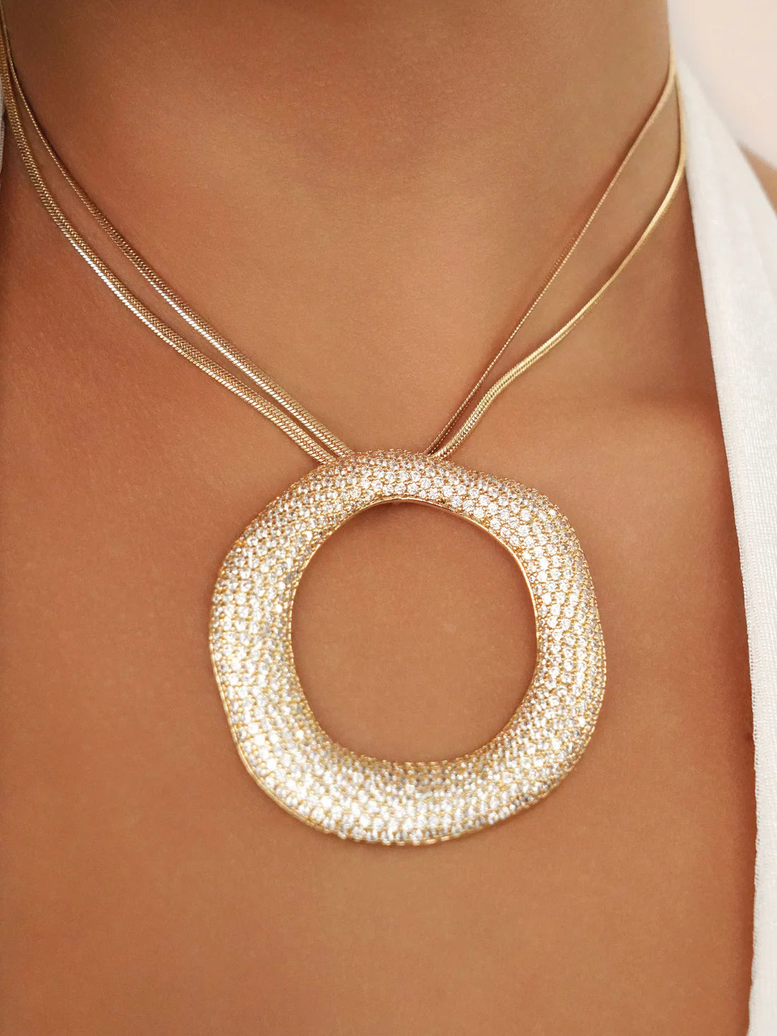 ETTIKA-OPEN CIRCLE PAVE NECKLACE