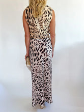 Load image into Gallery viewer, SANCTUARY-EVERYDAY MAXI SKIRT IN MOTHER LEO
