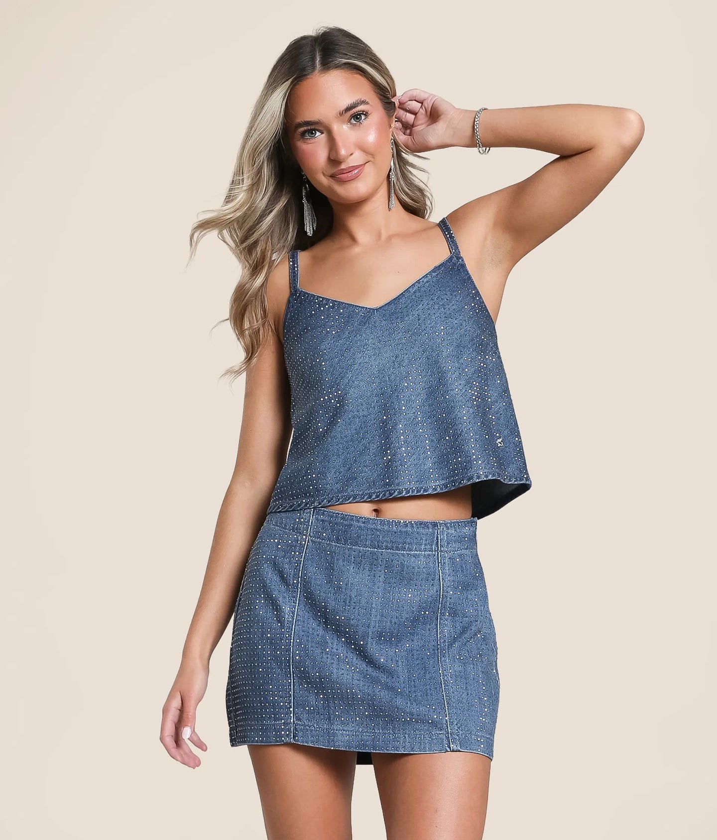 HIDDEN-ABBEY RHINESTONE CROPPED TANK