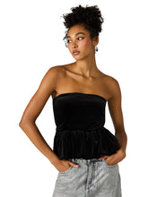 Load image into Gallery viewer, STEVE MADDEN-BLACK VELVET TESSAE TOP
