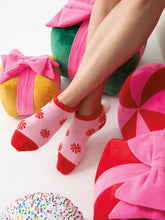 Load image into Gallery viewer, SHIRALEAH-PEPPERMINT HOME SOCKS
