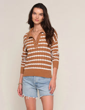 Load image into Gallery viewer, HEARTLOOM-ISME SWEATER
