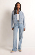 Load image into Gallery viewer, Z SUPPLY- CROPPED DENIM JACKET
