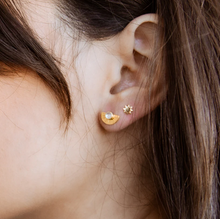 Load image into Gallery viewer, EAR KIT- GRACIE STUD + SOLA PLATE
