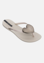 Load image into Gallery viewer, IPANEMA- WAVE HEART SANDALS
