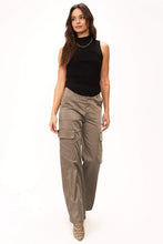 Load image into Gallery viewer, PROJECT SOCIAL T- ENZA SWEATER TANK
