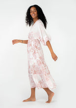 Load image into Gallery viewer, LOVE STITCH-DOLMAN FLUTTER SLV MAXI
